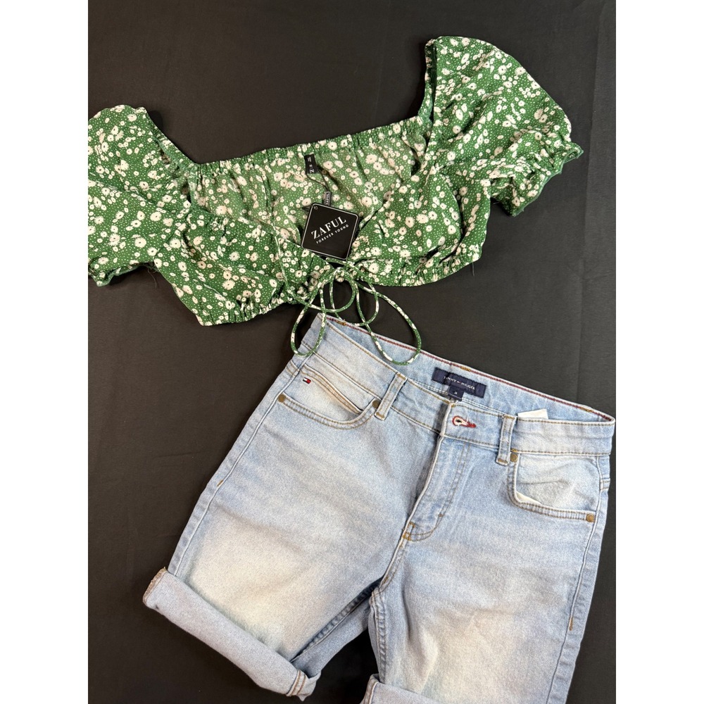 Zaful Floral Crop Top NWT and Tommy Hilfiger Denim Shorts Set Green Blue Size M